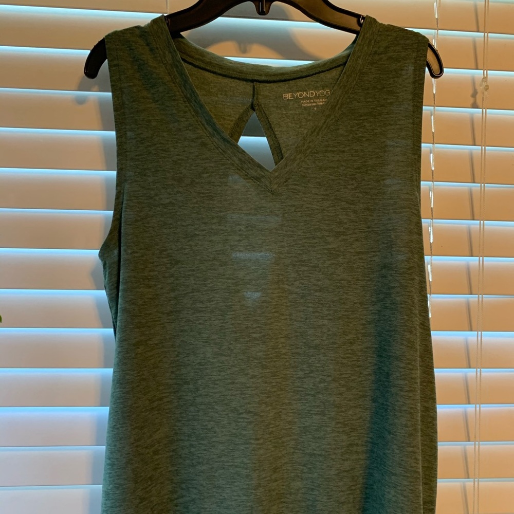Super soft Beyond Yoga tank